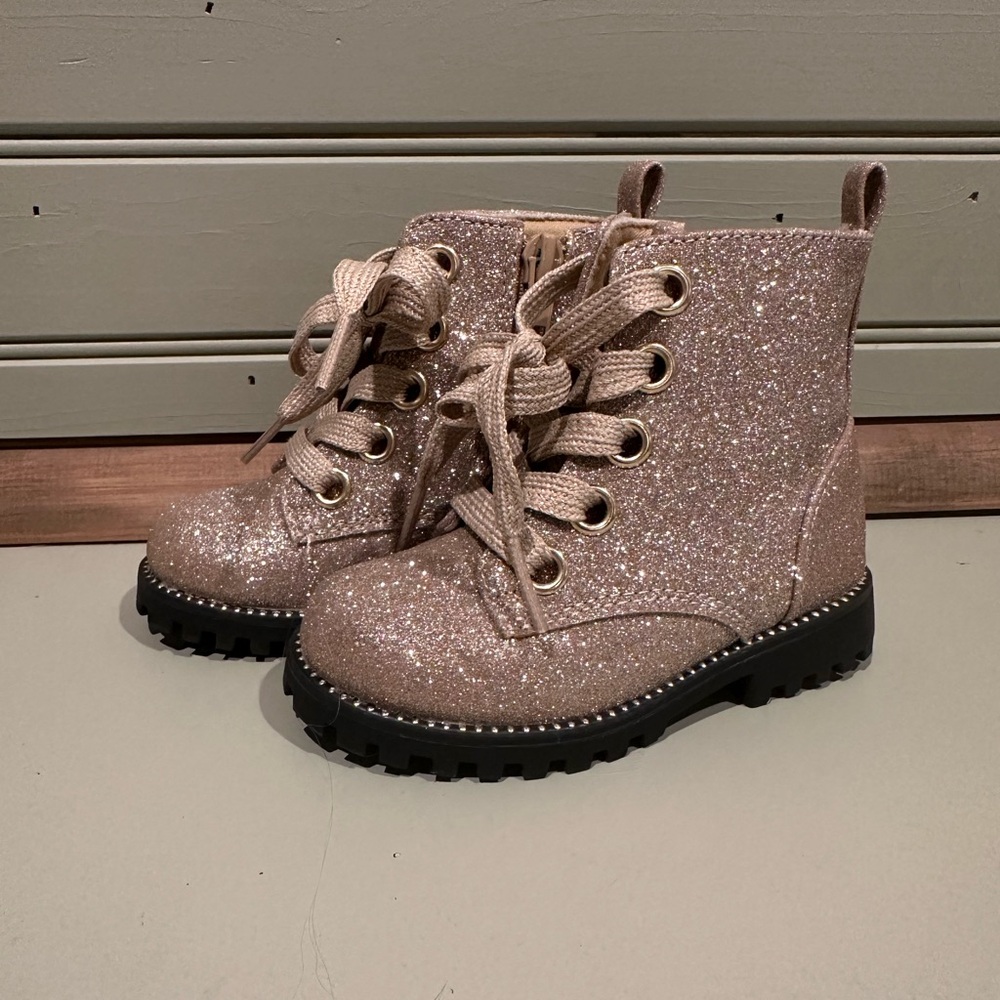 Sparkly Gold Glitter Cynthia Rowley Toddler Fashion Boots Size 6c ✨
